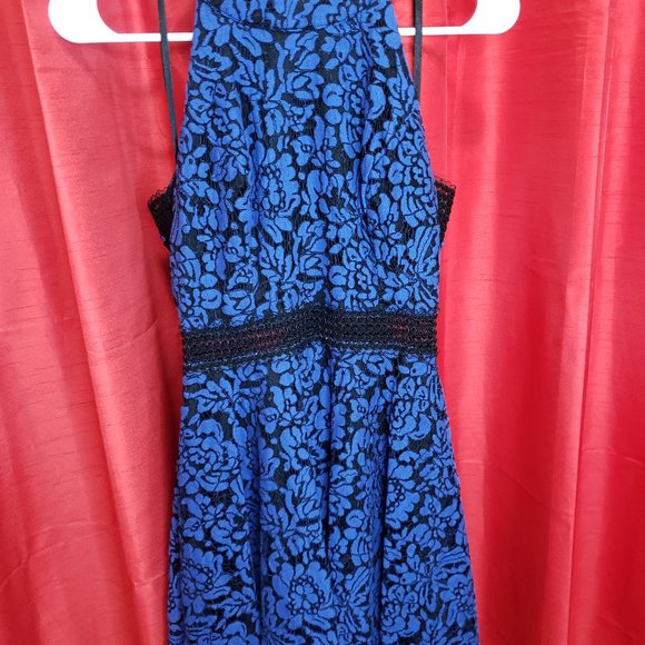 City Triangles black/blue lace dress size 5 - Picture 1 of 10